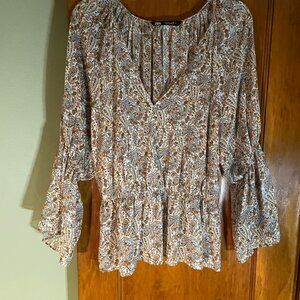 2/$25. Zara sheer fairycore, paisley top with bell sleeves.